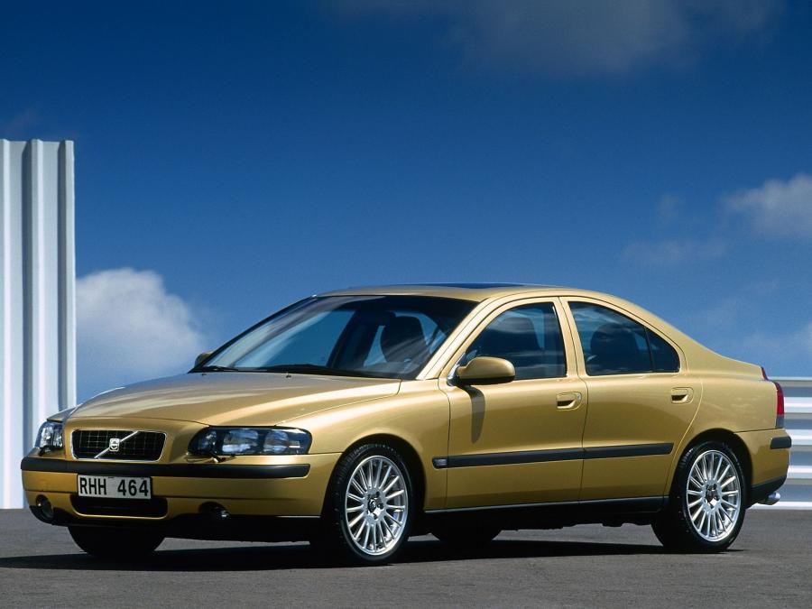  Volvo S60 2000 года  (фото 25 из 37)